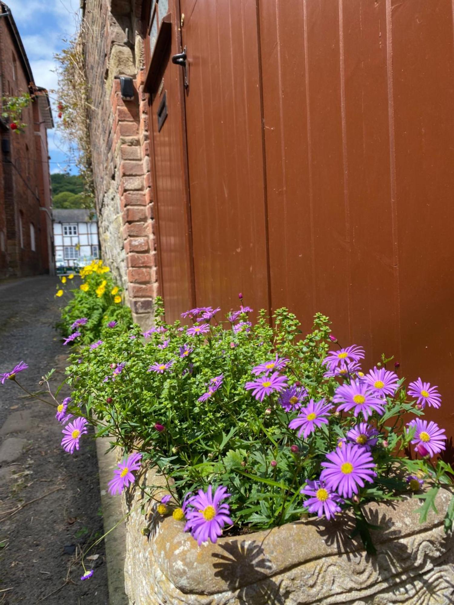 Pass The Keys Quaint 1 Bedroom Cottage In Church Stretton Exterior foto